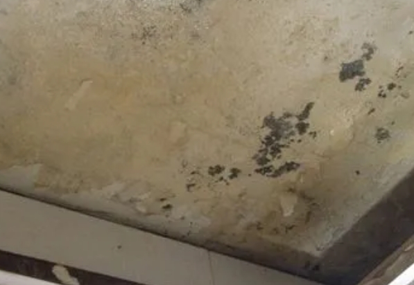 赣县阳台漏水维修公司分享下赣县卫生间渗水维修需要注意哪些问题。